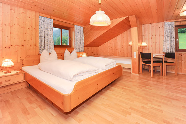 Alpenrose Schlafzimmer Ansicht 2